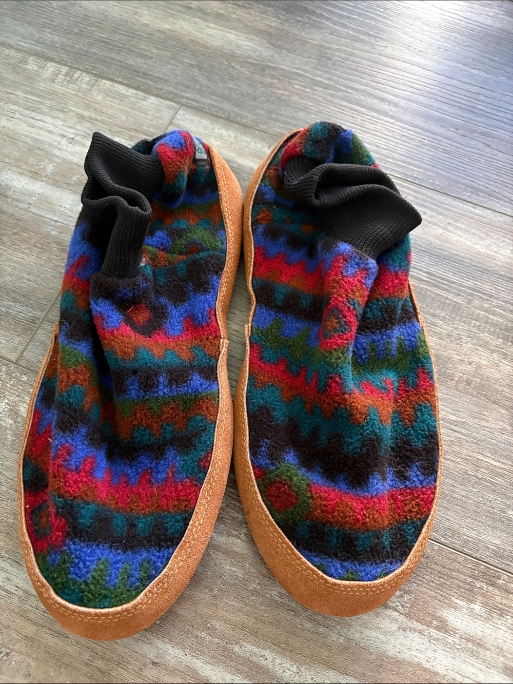 Acorn Polar Pair Slippers Fleece Men's 9-10 / unisex